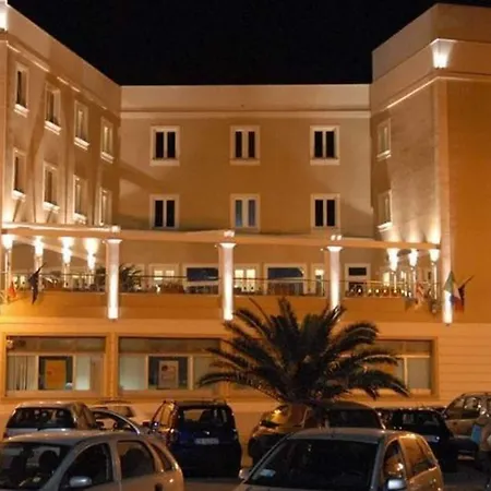 Excelsior Szálloda La Maddalena