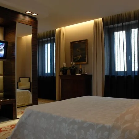 Excelsior Szálloda 4*