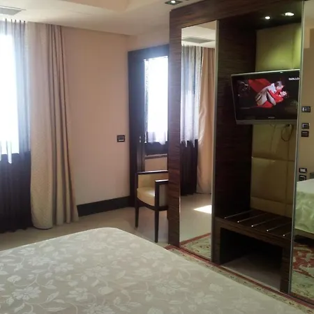 Excelsior Szálloda La Maddalena