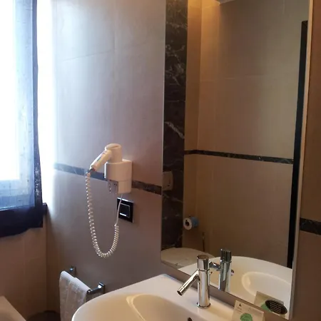 Excelsior Szálloda La Maddalena