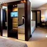 Excelsior 4* 马达莱纳