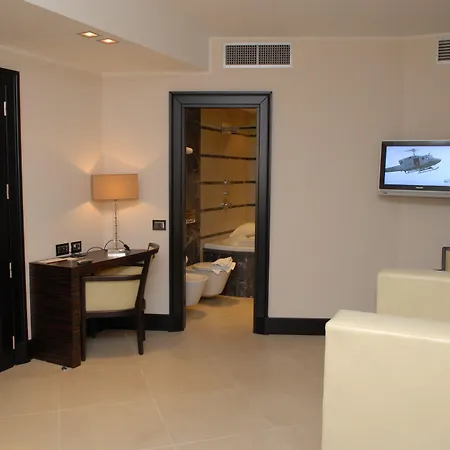 Excelsior Λα Μανταλένα