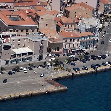 Excelsior Hotel 4*